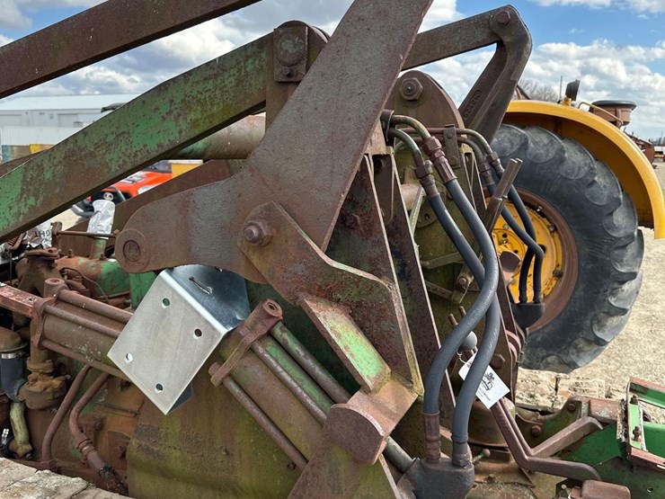 john-deere-420-image-8