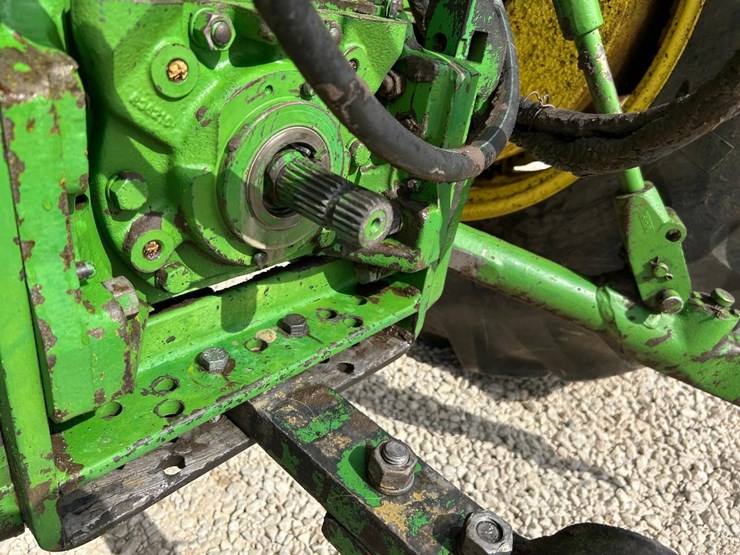 john-deere-4020-image-16