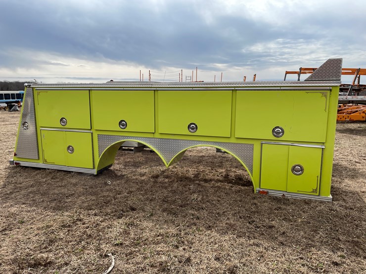 #10719-•-one-side-of-fire-truck-box-image-2