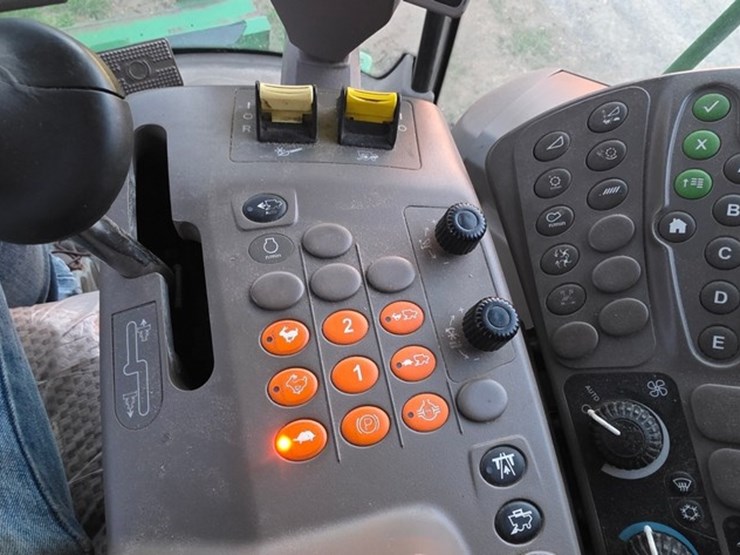 2013-john-deere-s680-image-86