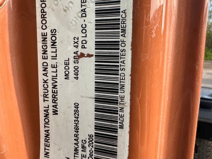 2006-international-durastar-4400-image-23