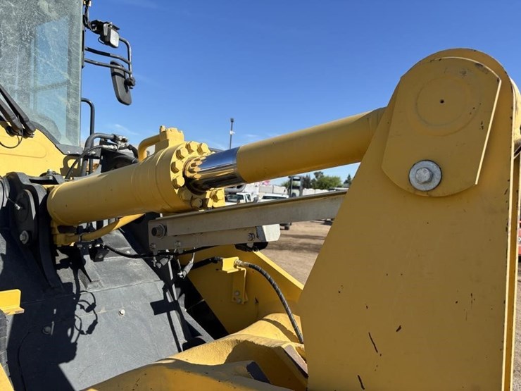 2018-komatsu-wa270-8-image-18