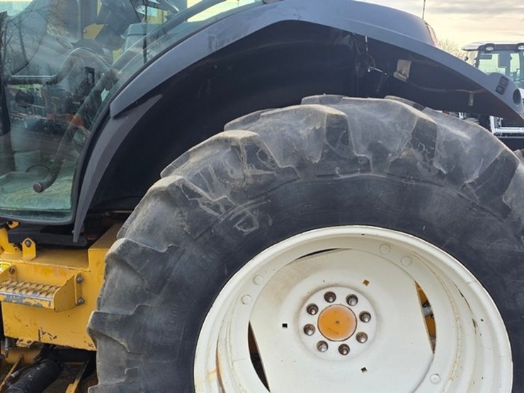 2006-new-holland-ts135a-image-20