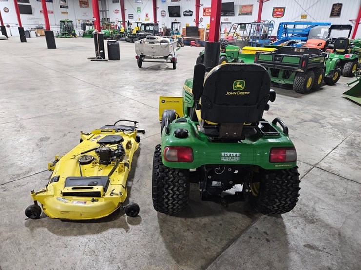 john-deere-x720-image-4