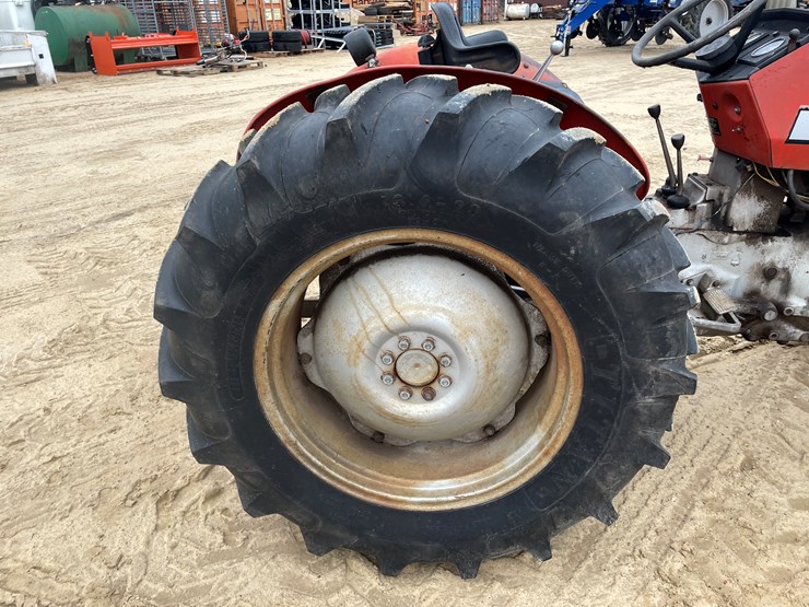 massey-ferguson-230-image-76