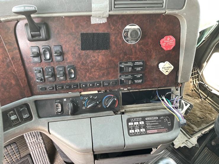 2002-caterpillar-c15-image-73