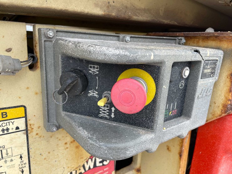 2008-jlg-2630es-image-13