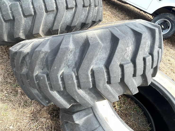#10707-•-(4)-17.5-25-denman-loader-tires-image-13