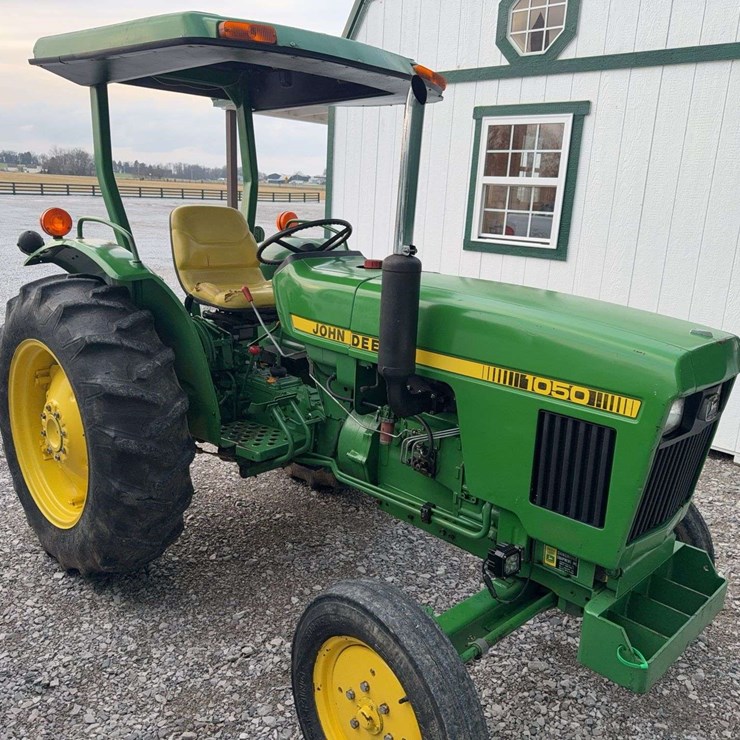 JOHN DEERE 1050