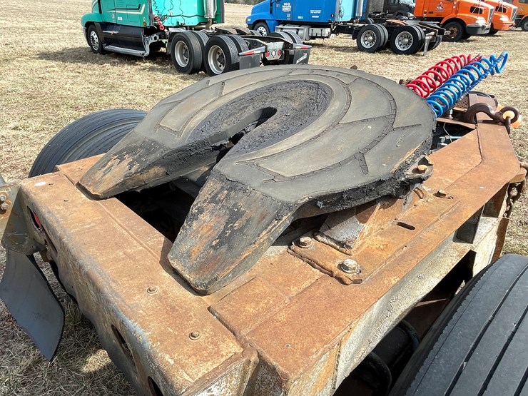 1982-fruehauf-semi-image-16