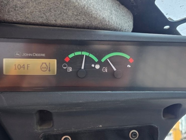 2021-deere-325g-image-69