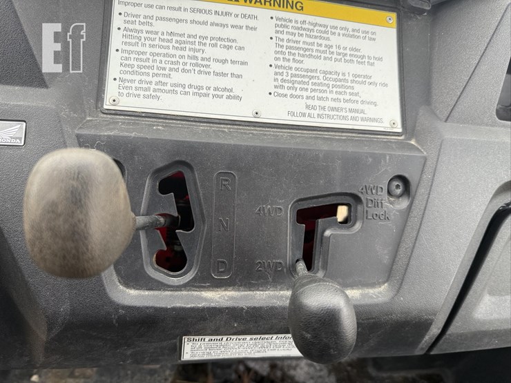 2016-honda-pioneer-700-image-20