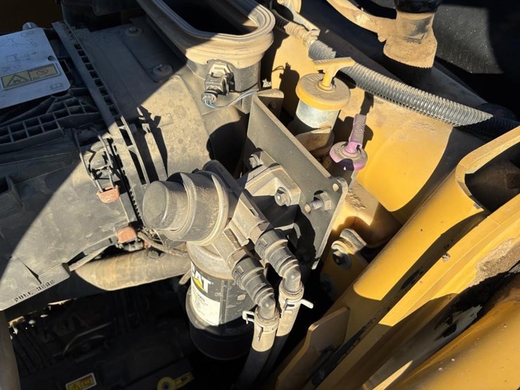 caterpillar-415f2-il-image-56