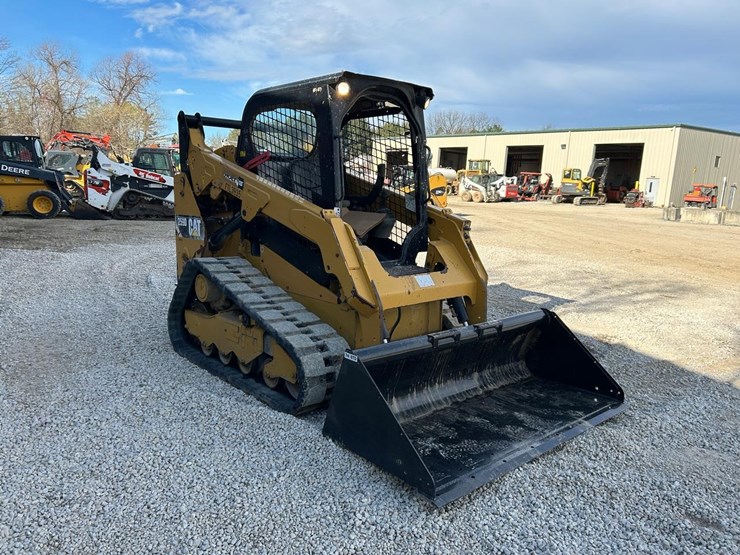 2015-caterpillar-259d-image-6