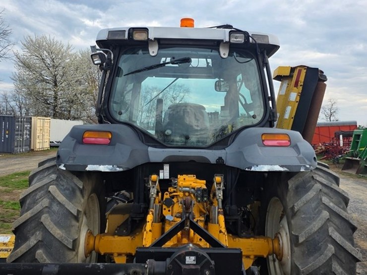 2006-new-holland-ts135a-image-28