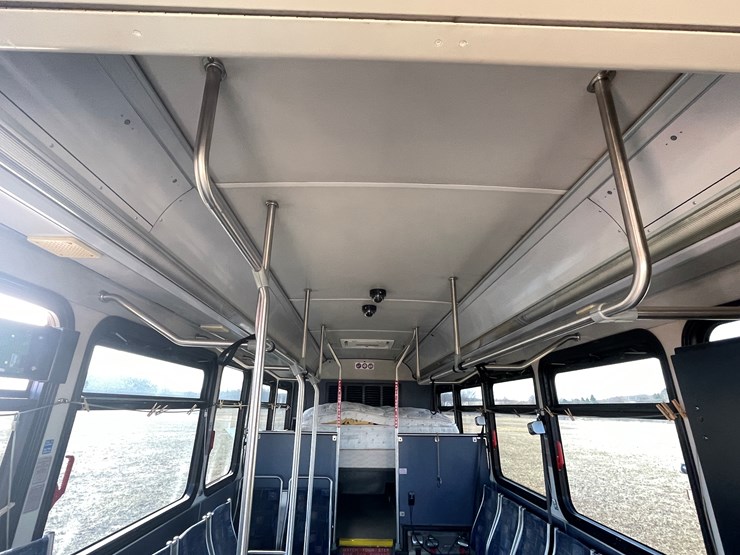 #166-•-2007-gillig-passenger-bus-(has-wi-title)-image-48