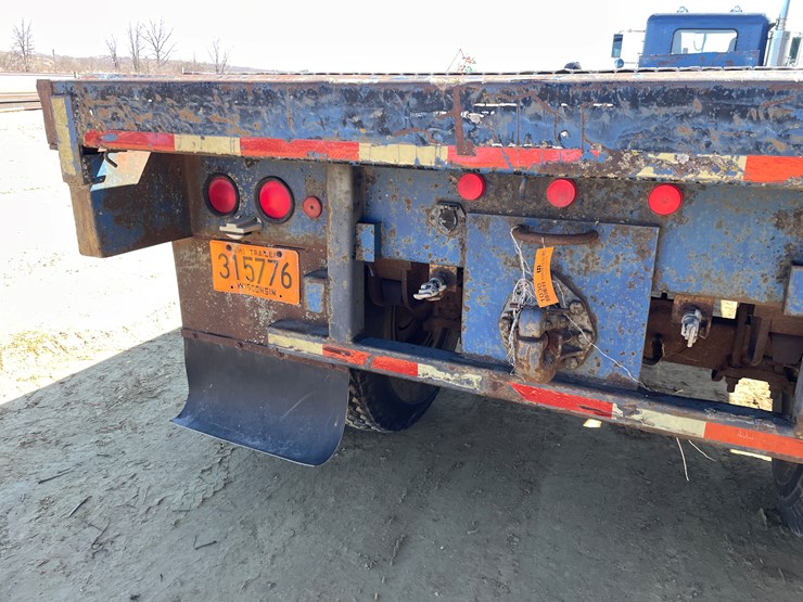 #1030-•-1973-28'-pike-semi-trailer-(has-wi-title)-image-19