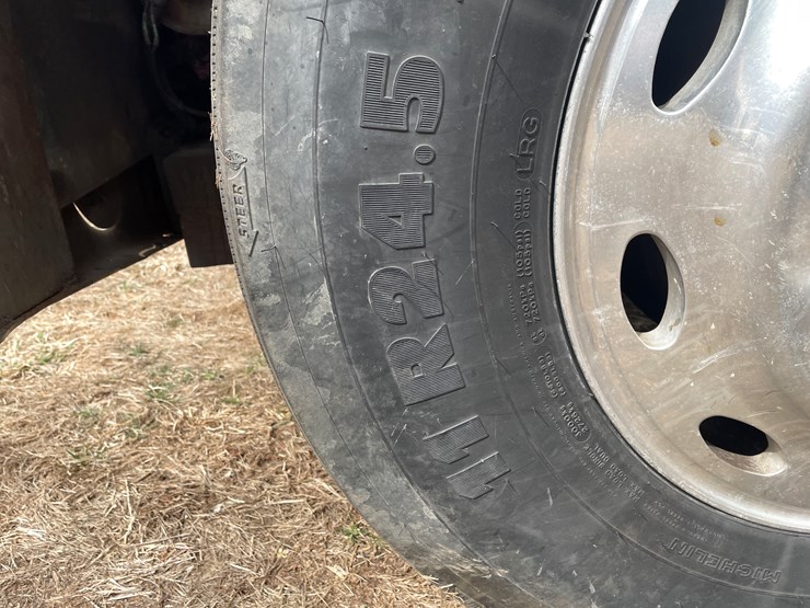 1989-peterbilt-379-image-68