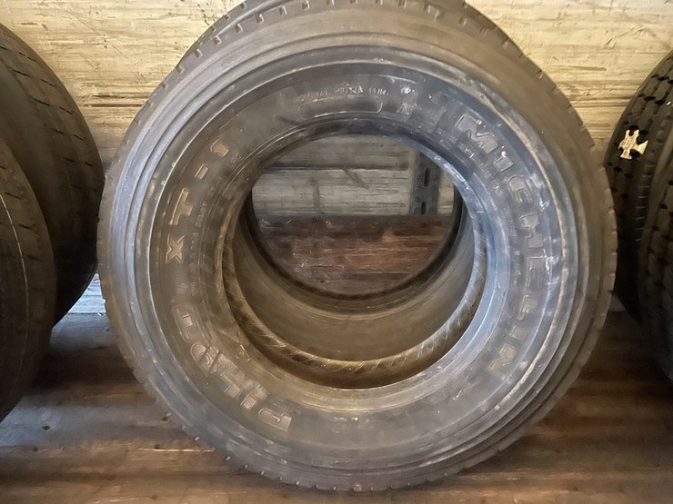 #10744-•-(2)-recapped-semi-tires-image-3