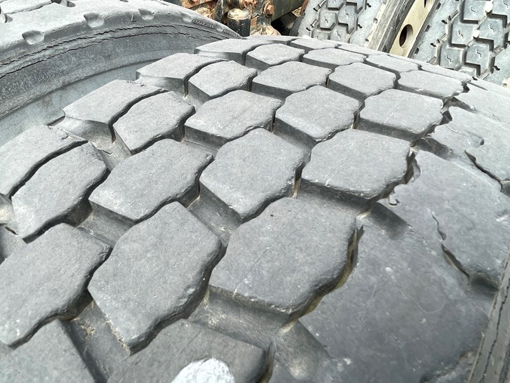 #128-•-2003-western-star-sleeper-cab-semi-tractor-(has-wi-title)-(non-runner)-image-35