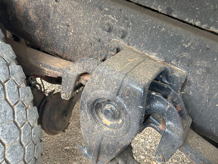 2007-kenworth-t300-image-7