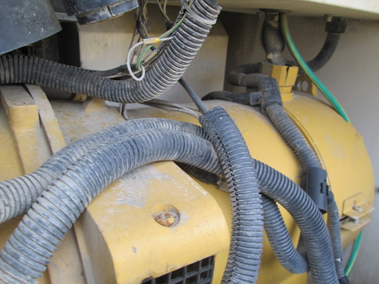 2007-caterpillar-xq20-image-12