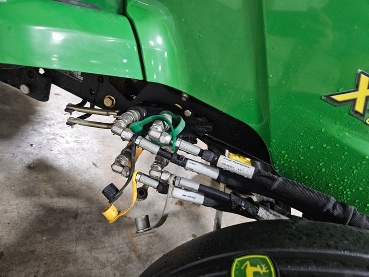 john-deere-x720-image-22