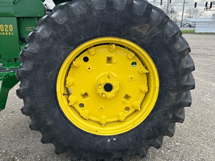 john-deere-4020-image-9