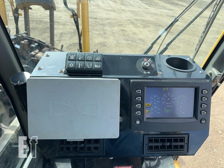 2017-vermeer-navigator-d100x140-series-iii-image-92