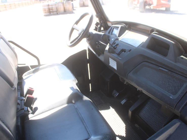 2014-honda-pioneer-700-image-14