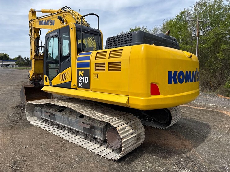 2021-komatsu-pc210-lc-11-image-3