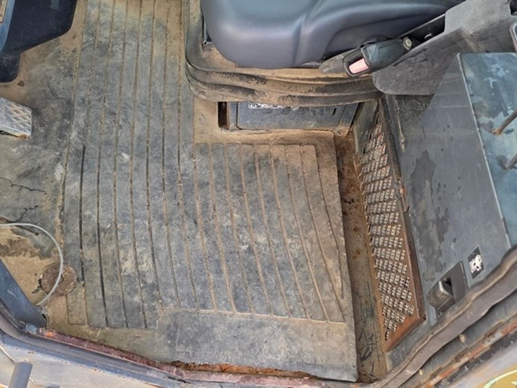 2006-deere-544j-image-57