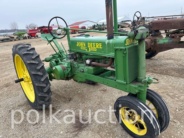 john-deere-b-image-3