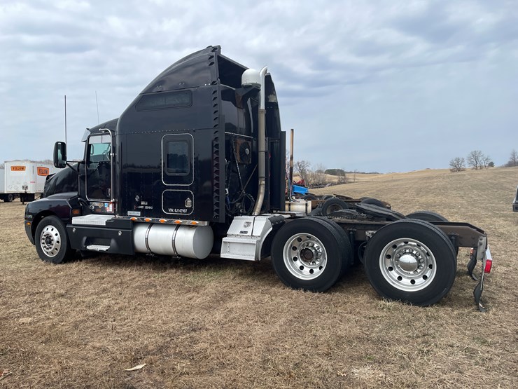 2006-caterpillar-c15-image-7