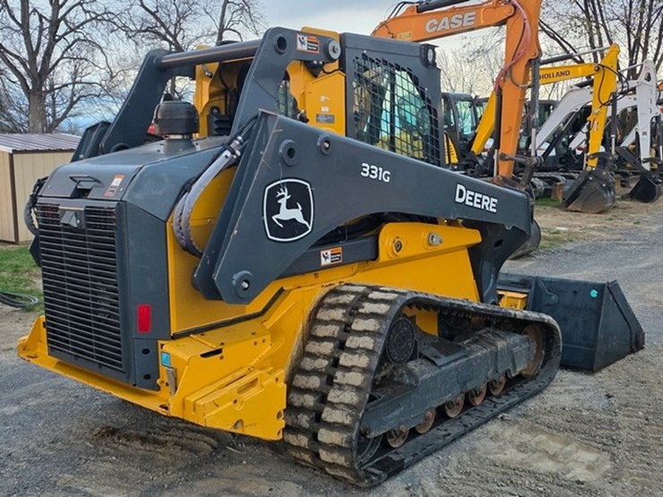 2023-deere-331g-image-4