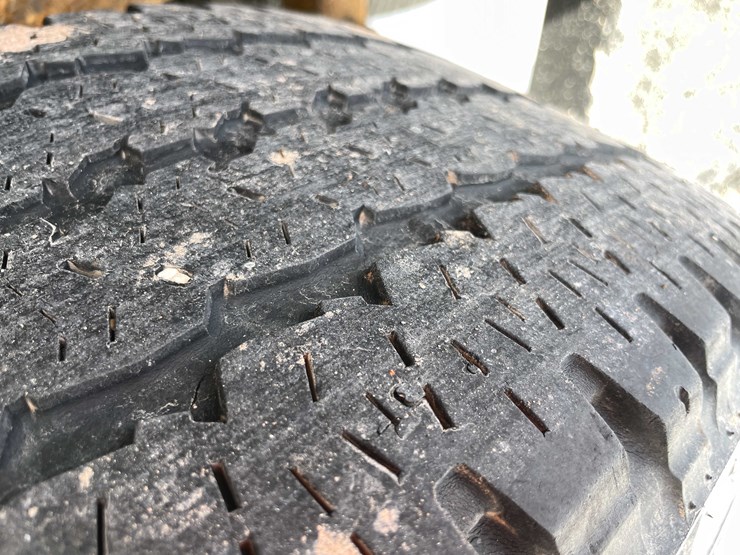 2015-dodge-2500-image-33