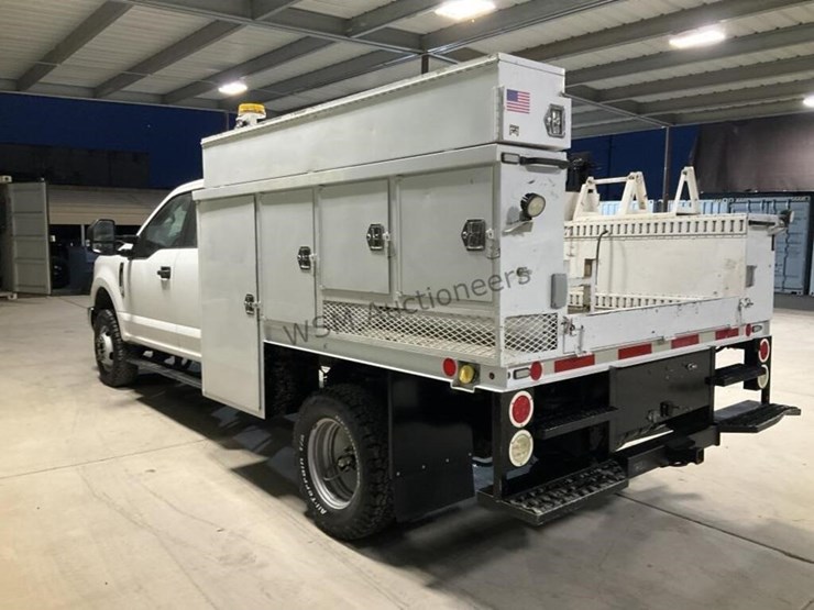 2017-ford-f350-image-5