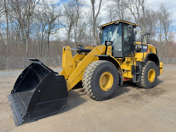 2017-caterpillar-950m-image-1