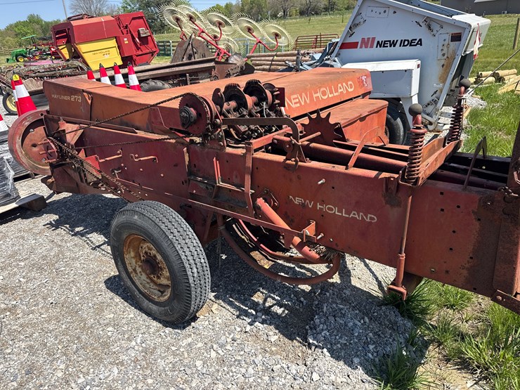 new-holland-273-image-3