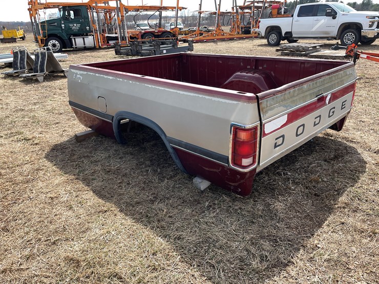 #10731-•-1985-dodge-8'-pickup-box-image-7