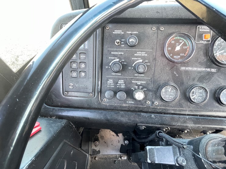 #166-•-2007-gillig-passenger-bus-(has-wi-title)-image-28