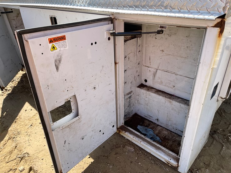 #3969-•-utility-truck-bed-image-17