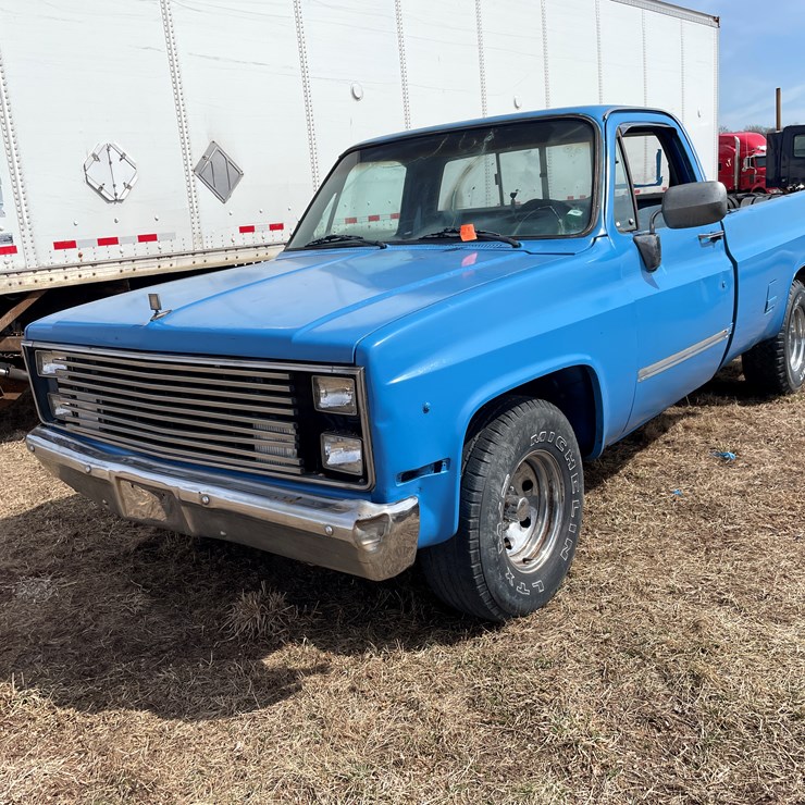 #192 • 1984 2 x 4 Chevy Silverado (Has WI Title)