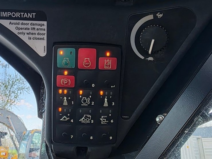 2021-deere-325g-image-62