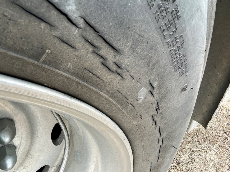 1987-peterbilt-379-image-34