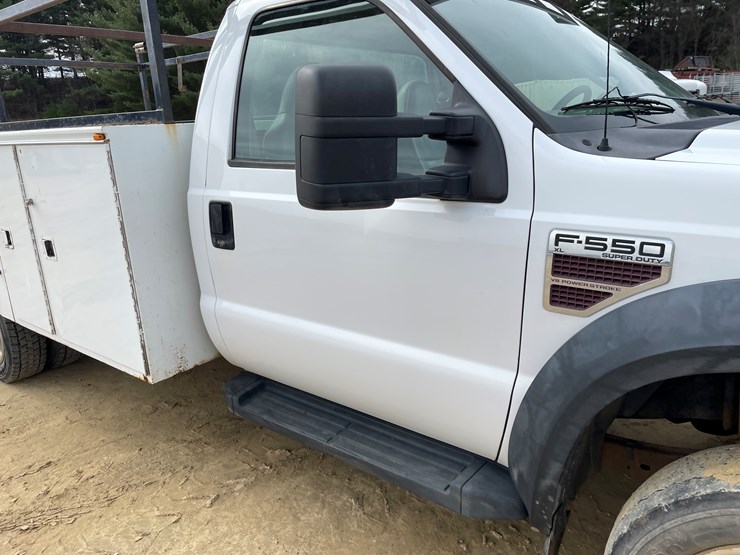 2008-ford-f550-image-16