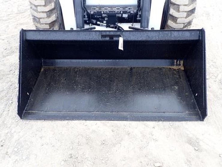 wildcat-72"-skid-steer-gp-bucket-image-2