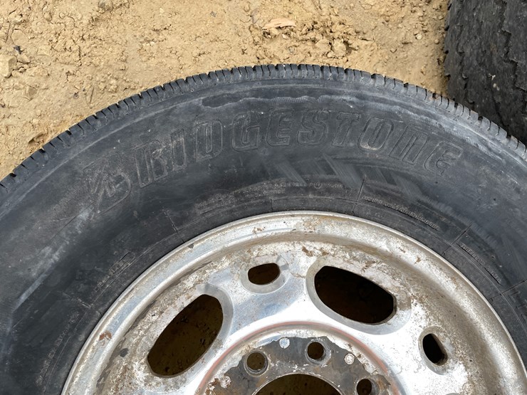 #3926-•-(6)-spare-rims-and-tires-image-38