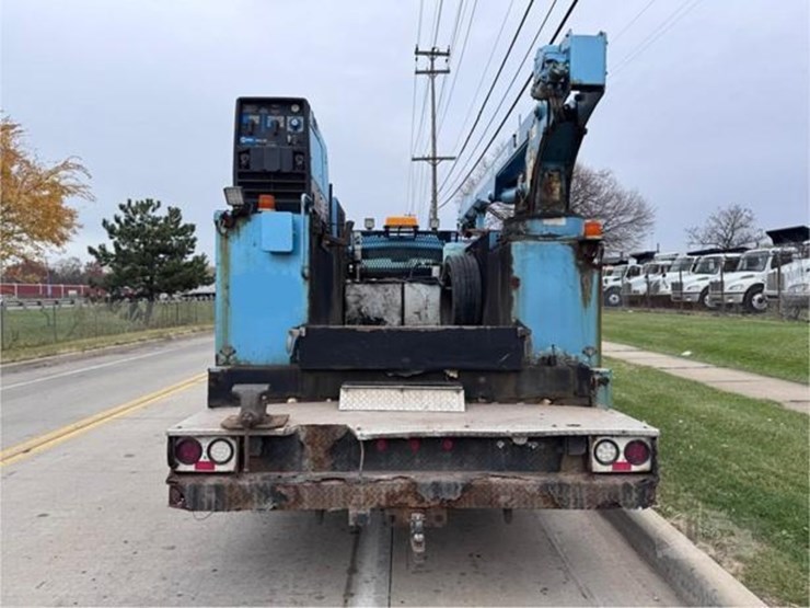 2007-gmc-topkick-image-5