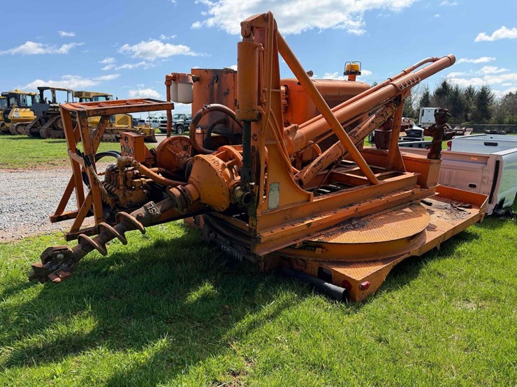 truck-mounted-drilling-rig-image-3